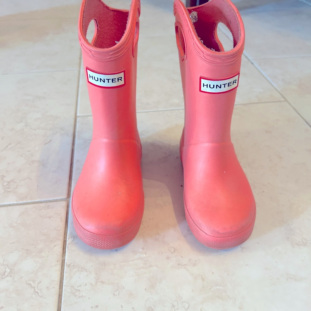 Girls size 6 pink hunter rain boots , GUC